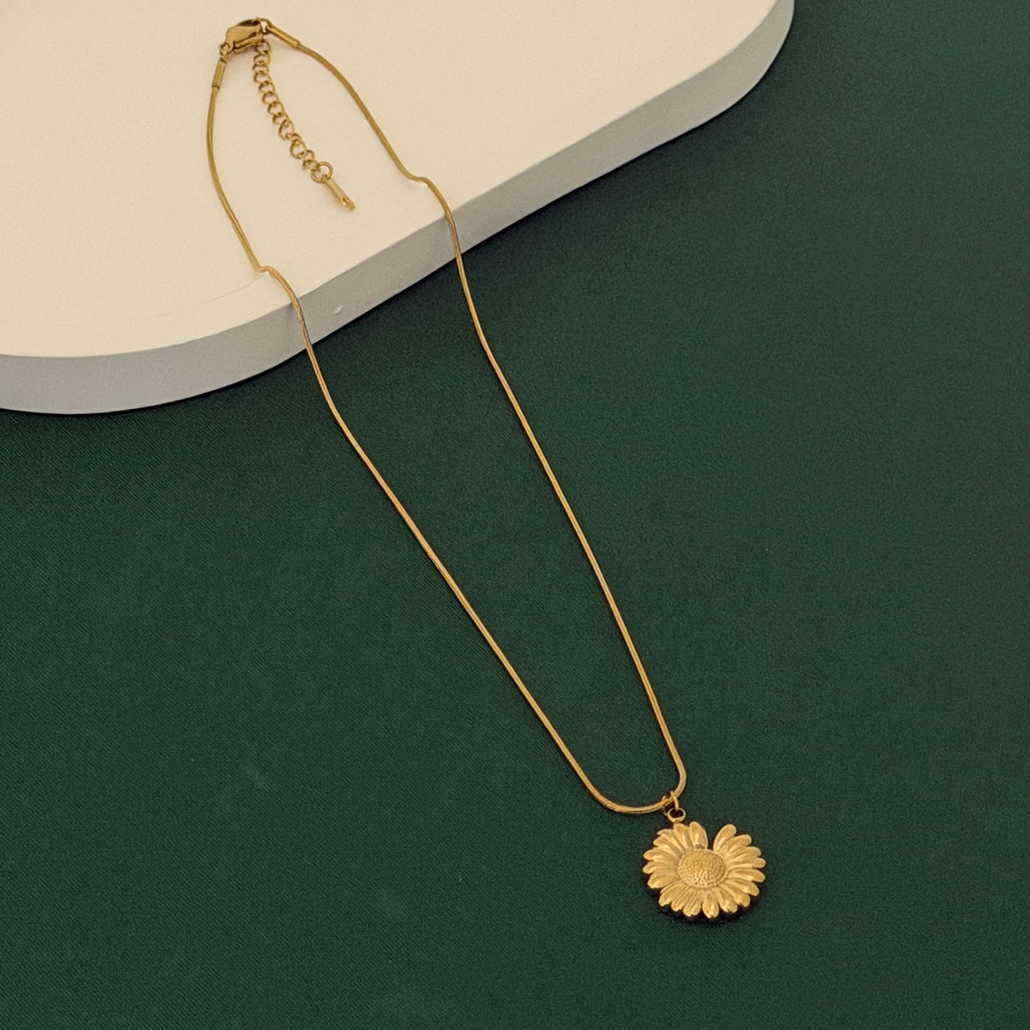 Golden Bloom Sunflower Pendant Necklace