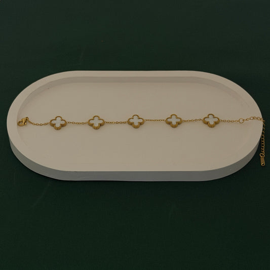 Ivory Clover Grace Bracelet