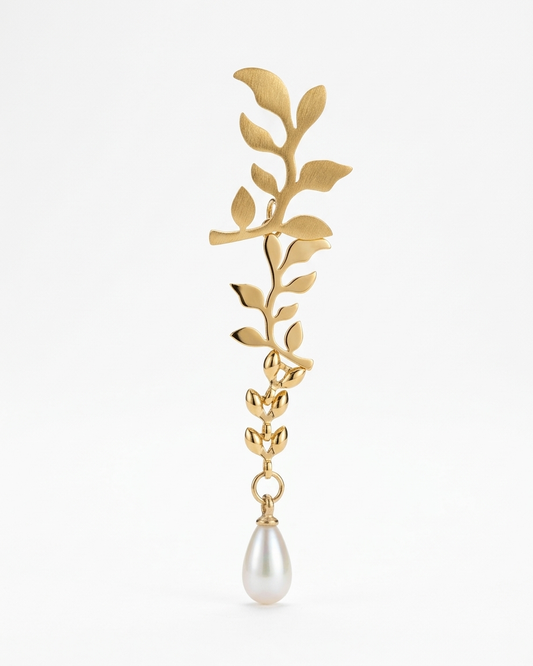 Lunaria Pearl Trail Earring
